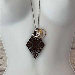 Elegant Brown Pendant Necklace